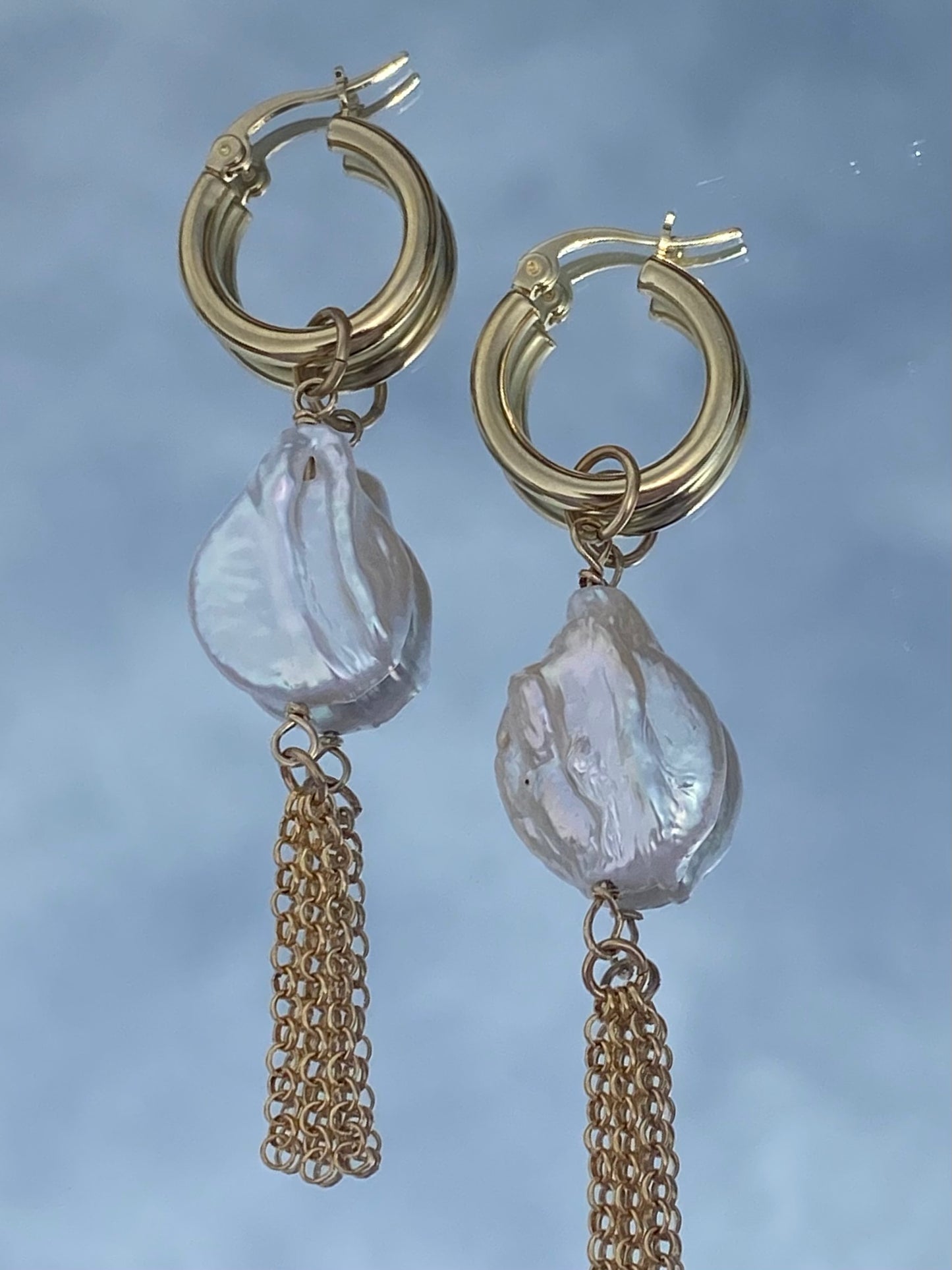 WILD PEARL earrings